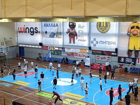 Με επιτυχία ολοκληρώθηκαν οι Διασχολικοί Αγώνες Volley 4×4 Γυμνασίων στο πλαίσιο των «Γιορτών Αθλημάτων 2025/26» του Δήμου Ζωγράφου